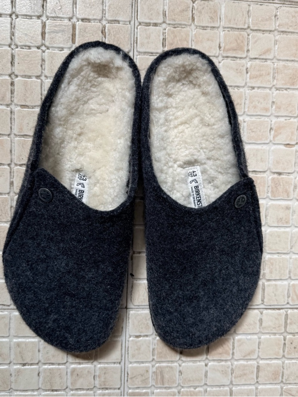 Birkenstock Zermatt Slipper Charcoal Wool felt and shearling Fuzzy Slipper. EU43 - Picture 2 of 8